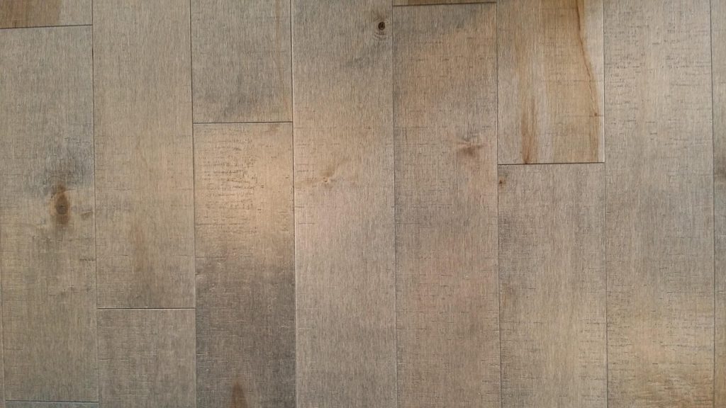 ponçage parquet à Saint-Nazaire